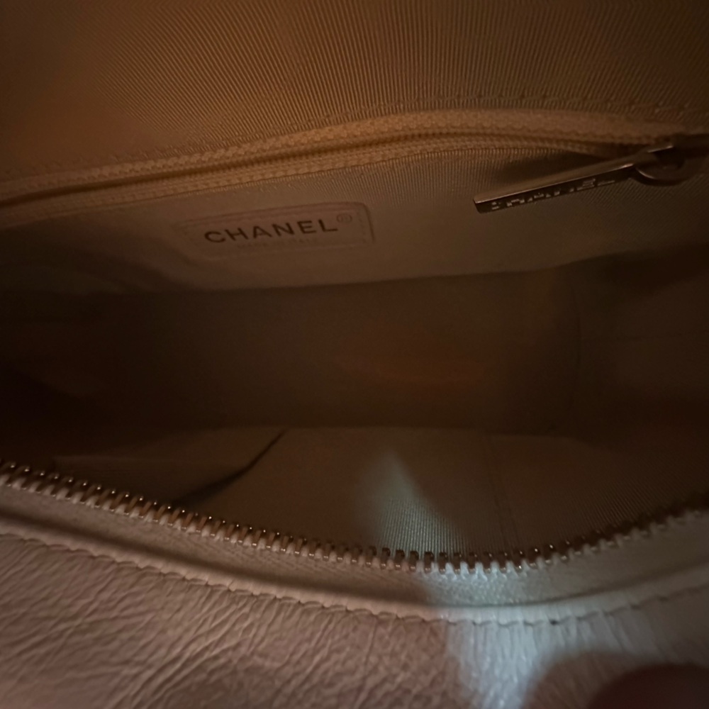 Channel small Rattan Gabrielle Hobo 2020 collection - Picture 8 of 15
